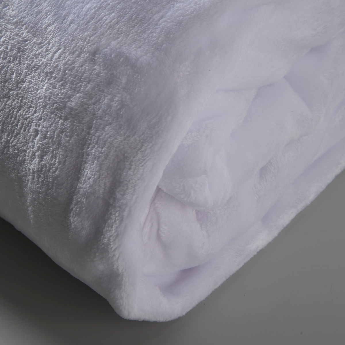 Amostra Cobertor MAgistrale Branco Branco 002.jpg